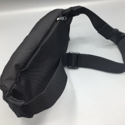 Mandarina Duck Damen MD20 Gürteltasche Schwarz